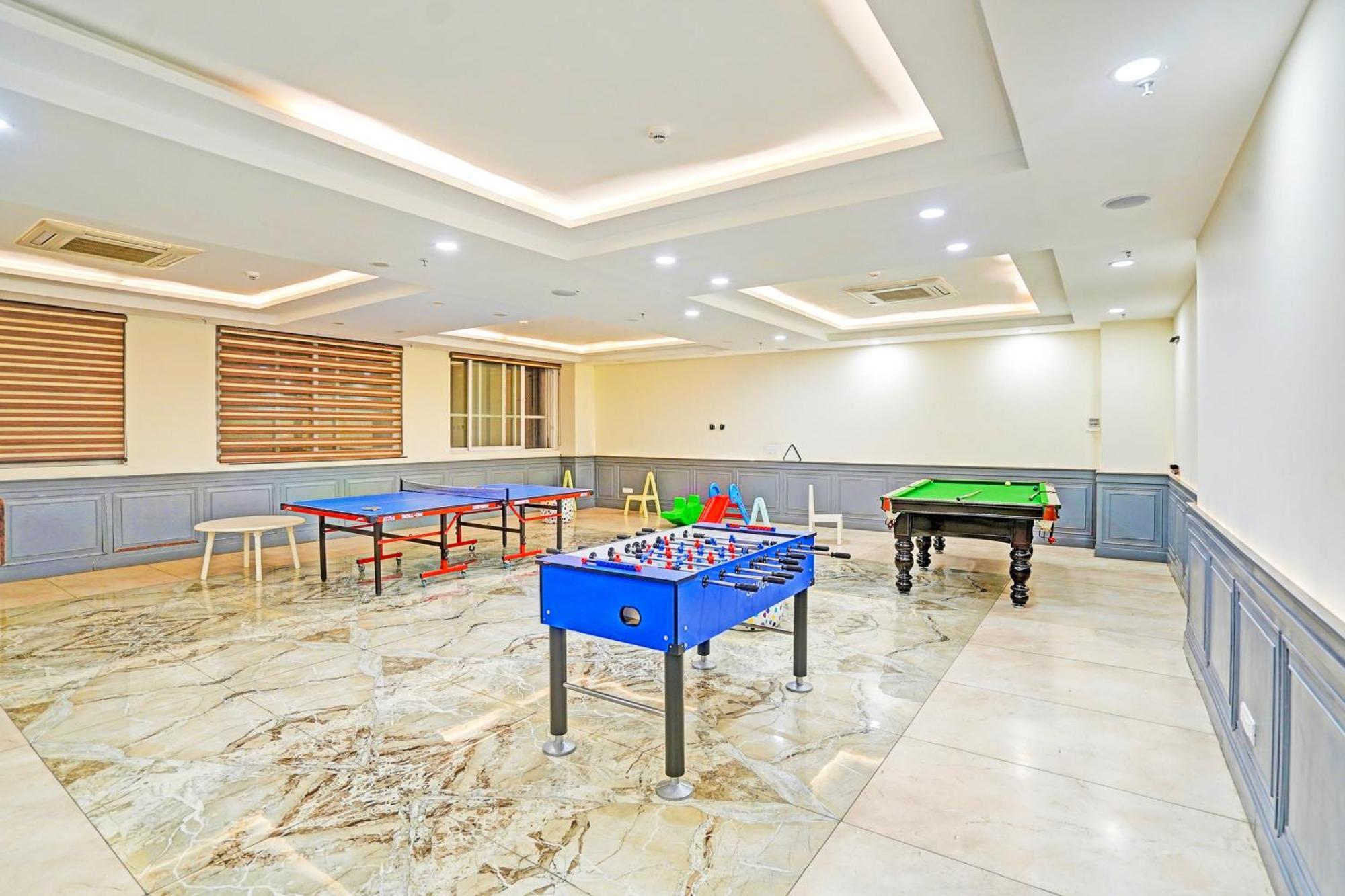 Palette Gomti Nagar Near Ekana Stadium Formerly Gusto Club Lucknow Luaran gambar