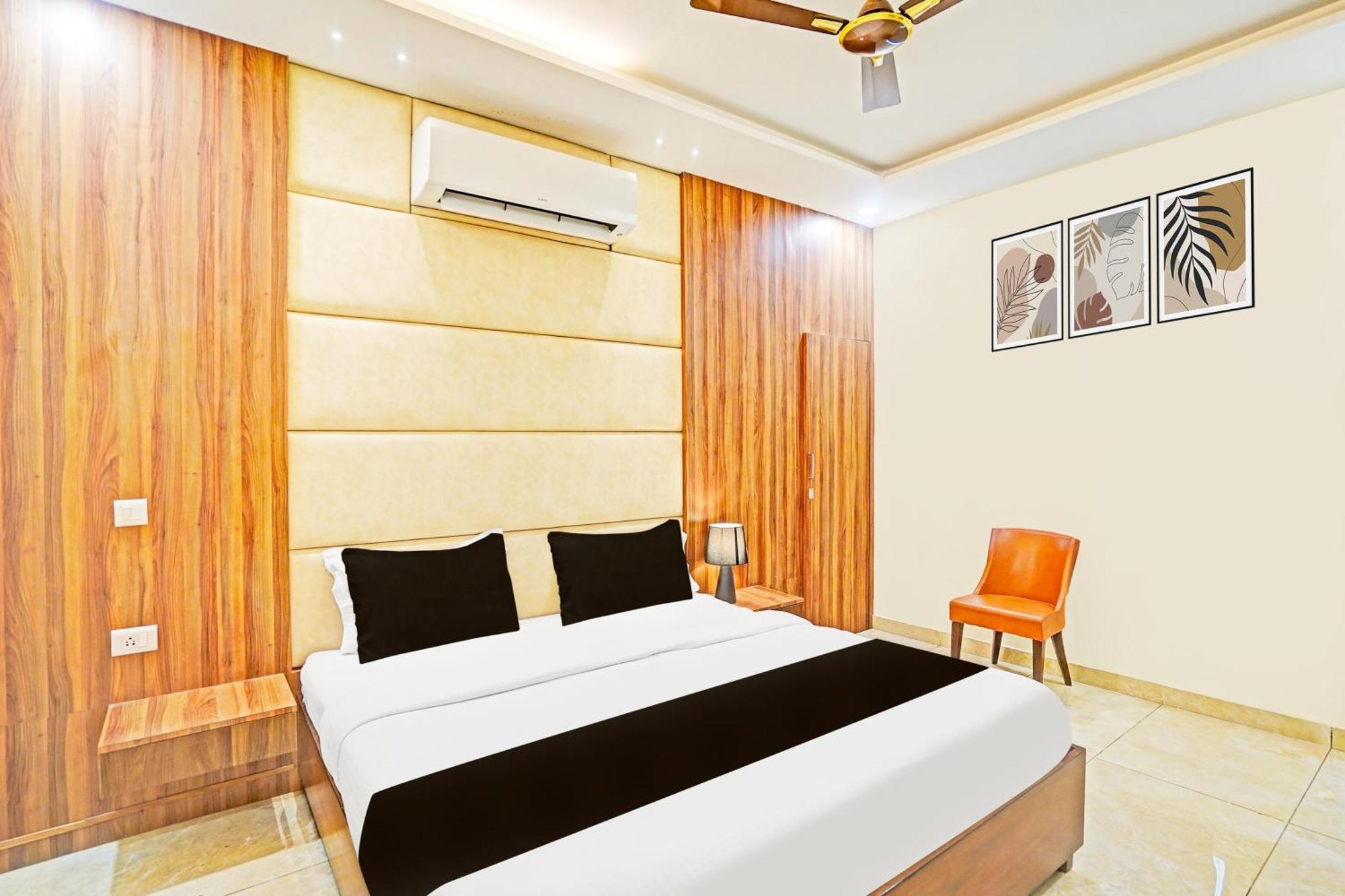 Palette Gomti Nagar Near Ekana Stadium Formerly Gusto Club Lucknow Luaran gambar